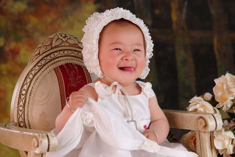 小涵涵美女照(我8个月啦!)