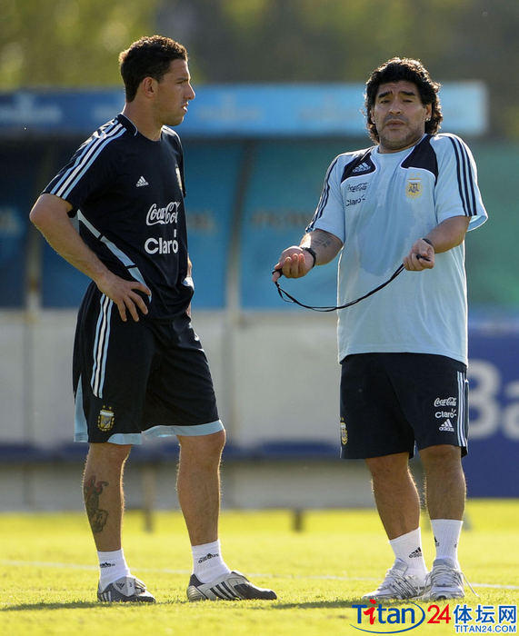 笑话,世界杯不看阿根廷还看什么。-复兴足球俱