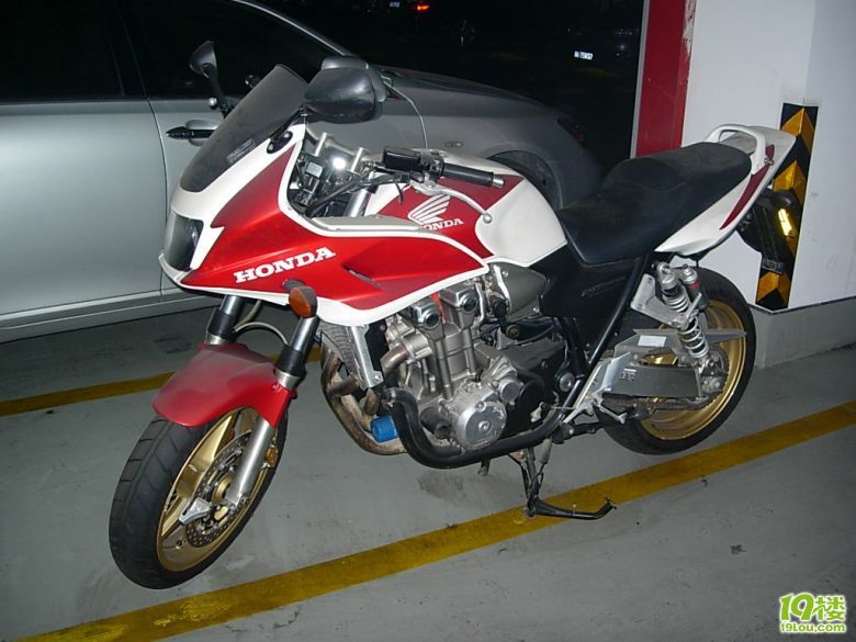 转让二手日本原装进口摩托车一辆《1300CC的