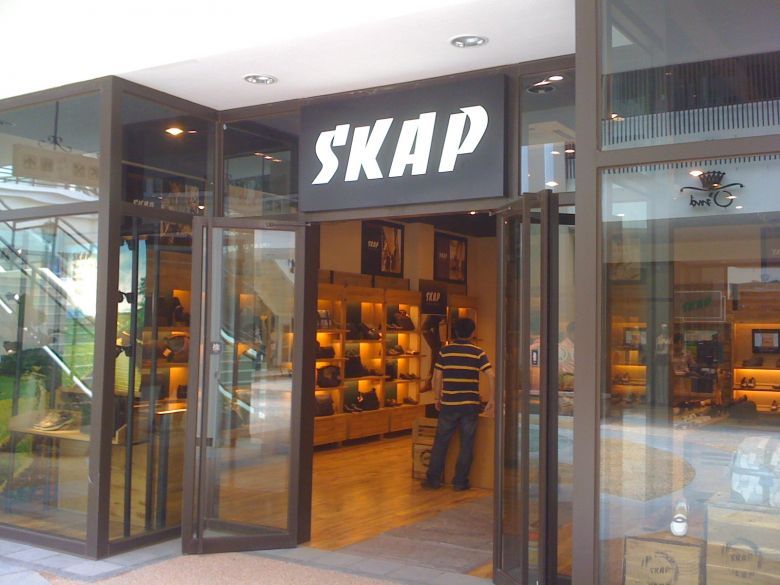 小逛一下百联奥特莱斯下沙店-杭州购物消费-杭