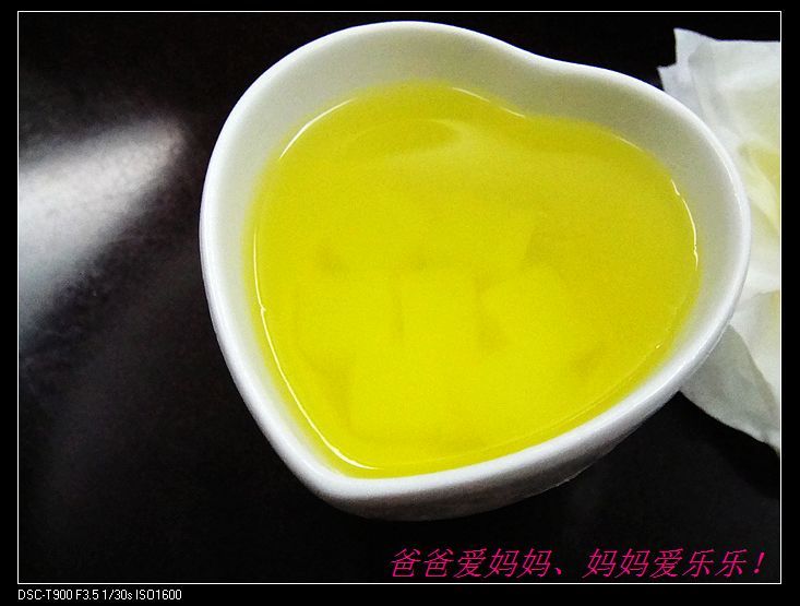 乐乐爸爸妈妈--乐乐妈妈做的JELL-O果冻!