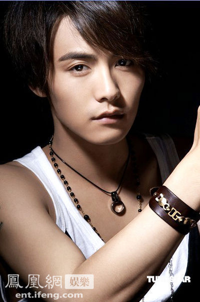 马天宇写真大片新鲜出炉 虚心修炼变身韧性熟