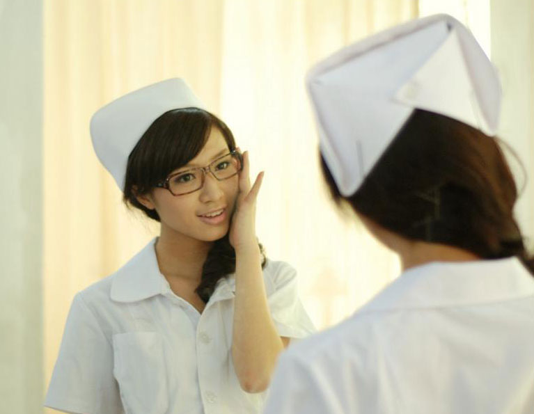 美女護士私照大曝光~!!!!!（組圖）