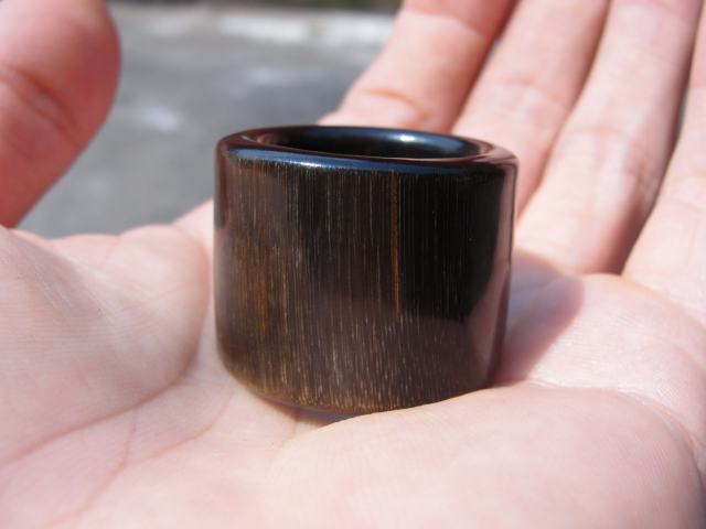 精品清代犀牛角手镯-盛世收藏-杭州19楼