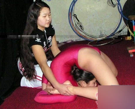 少女成才不容易啊 是這樣被折磨的！(圖)