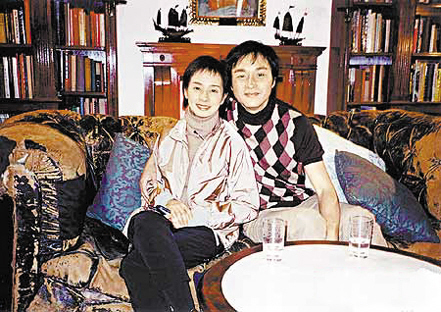 【1队】张国荣前女友毛舜筠 女儿曾称哥哥“舅父”(图)-八卦田-杭州19楼