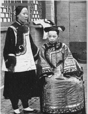 鳳姐冤枉��！看看她跟滿清皇族女人比 誰(shuí)美?
