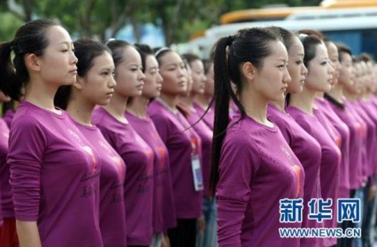 广州亚运会开闭幕式引领使者军训 严格<em>训练</em>展