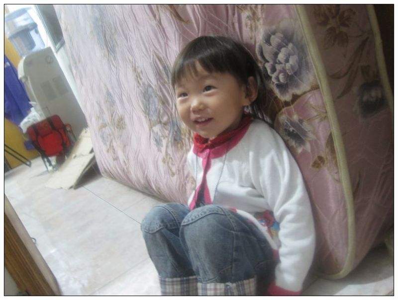 小眼睛,肉眼泡。OMG,我还能做美女吗-妈咪宝