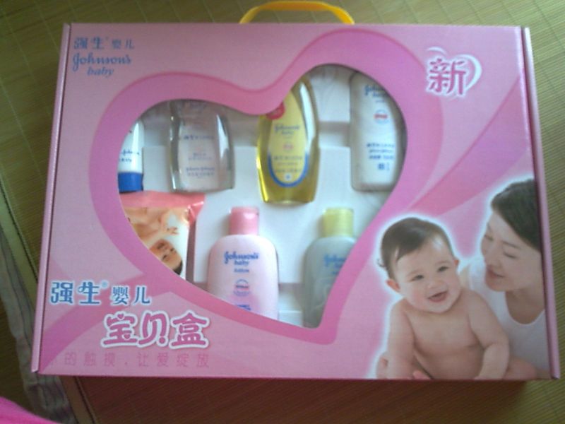 强生婴儿沐浴用品 礼盒装(九件套)-闲置二手交