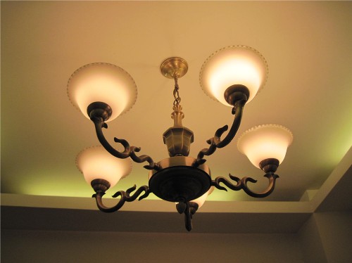 搬家了,煤气灶、油烟机|电热水器、欧式吊灯、