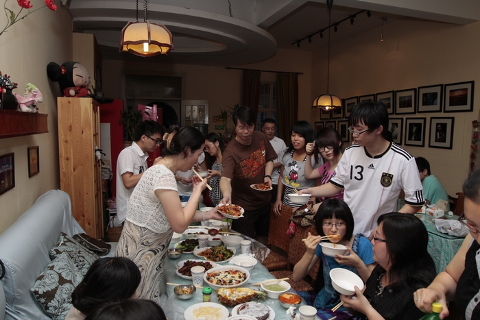 浙江学子在海外留学生家长聚会实况转播-充电