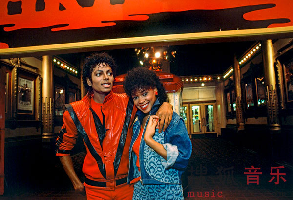 【3】杰克逊《颤栗》mv变狼花絮首曝光