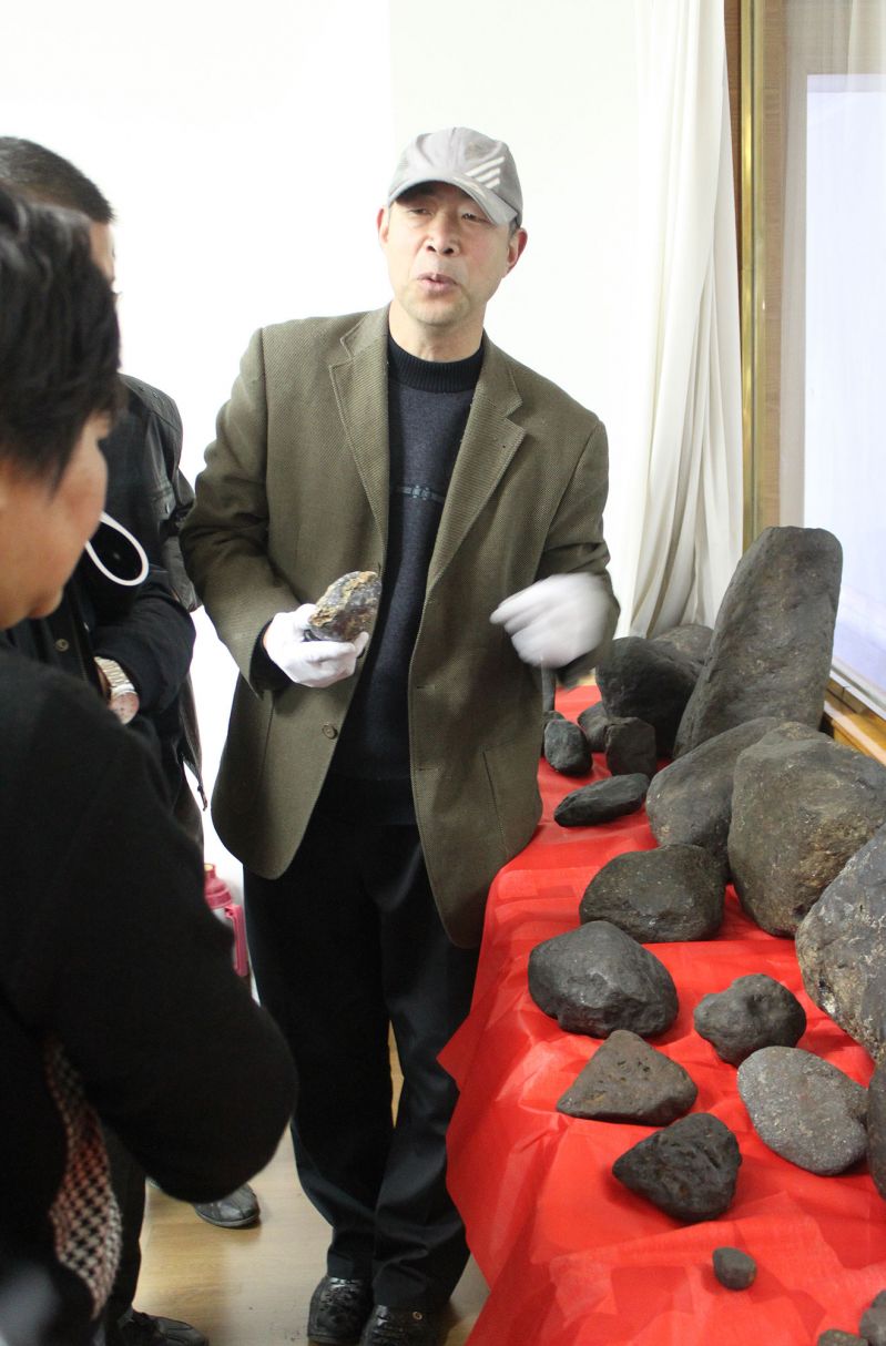 浙江省丽水市庆元县发现世界上最大的石陨石-