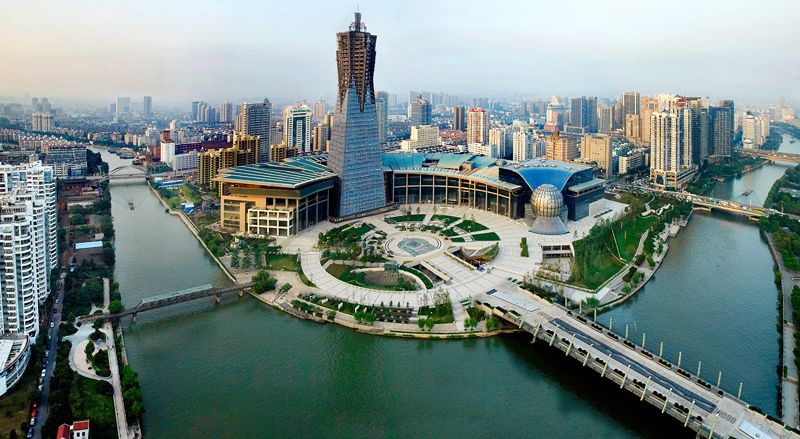 航拍杭州和平广场 杭州和平会展中心航空摄影