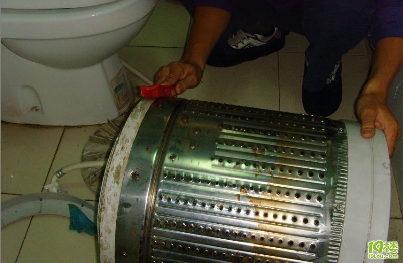 [家安洗衣机槽清洁剂]+洗衣机的里面会让你吓