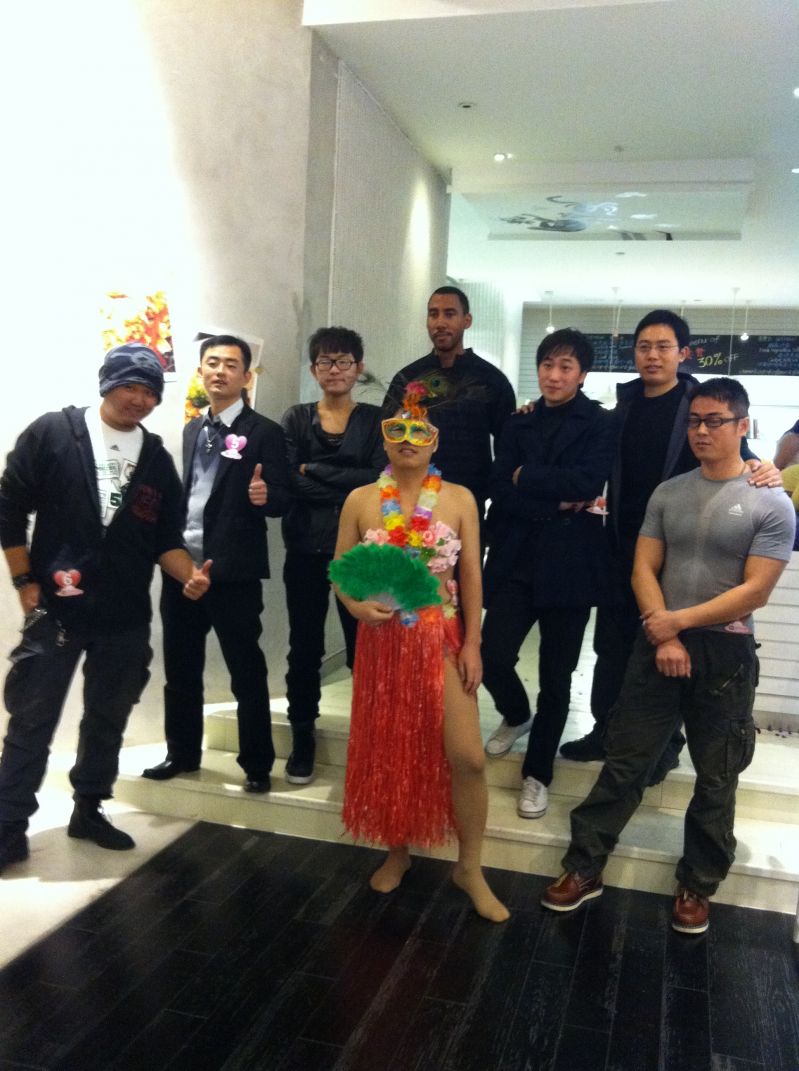 活动汇报帖:帅哥美女的时装秀+英语问答,太给