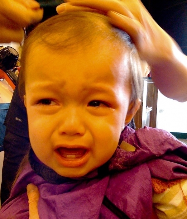 宝贝。这是<em>剃头</em>。不是杀头。<em>不哭不哭</em>。萌片在