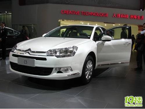 千里奔袭--广州车展现场实况篇之白龙闪耀全场