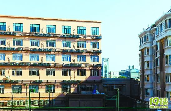 对着自家窗台-行业新闻-家电论坛-杭州19楼
