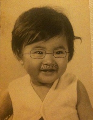 【4】李嘉欣母女旧照曝光 李妈妈精致迷人不输