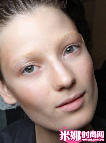 [外貌协会]微型整容潮流兴 2011美容in&out-美