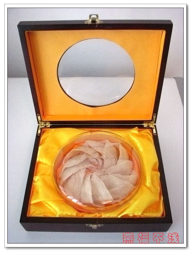 精品燕窝,过节送人佳品,礼品包装,专卖店品质。