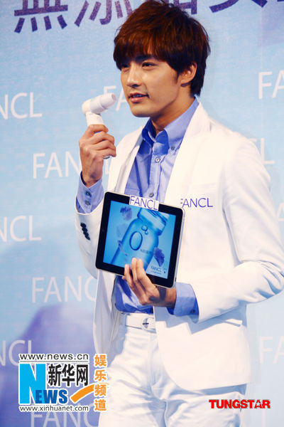 与王心凌拍吻戏达6分钟贺军翔直言不来电\/图