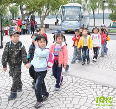 開學(xué)了，最后半年輕松自由的幼兒園生活了...