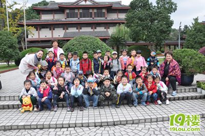 開學(xué)了，最后半年輕松自由的幼兒園生活了...