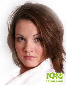 英女教師誘未成年男生上床被判無罪