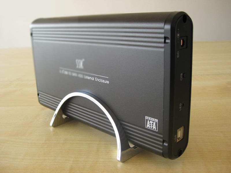 飚王 SSK 3.5寸移动硬盘盒SHE056 STAT串口