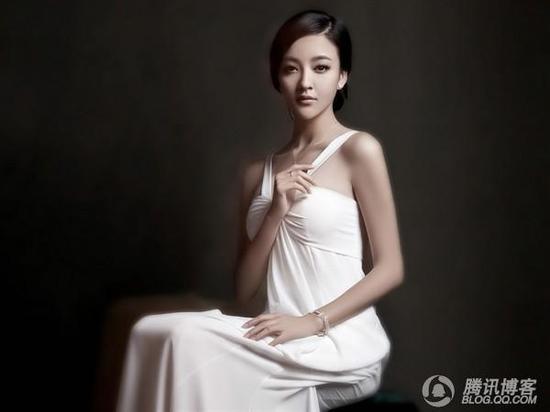 中戲美女化亞洲小姐 千嬌百媚傾國傾城