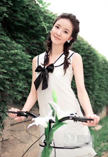 中戲美女化亞洲小姐 千嬌百媚傾國傾城