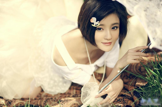 中戲美女化亞洲小姐 千嬌百媚傾國傾城