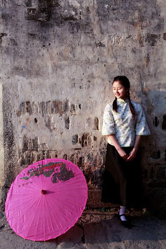 有个女孩名叫婉君