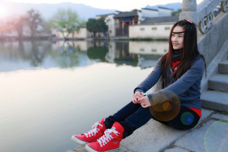 有个女孩名叫婉君