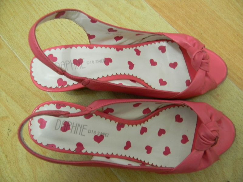 女鞋,达芙妮 D18sweet 求主人 2010年夏末购入