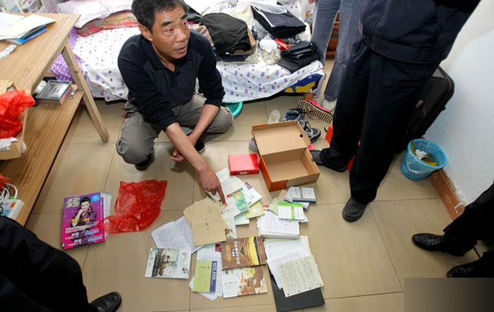 特大傳銷案被破獲 抓捕現(xiàn)場成員發(fā)笑(圖)