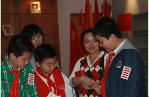 中国少先队武汉市总队长黄艺博 霸气外露(多图