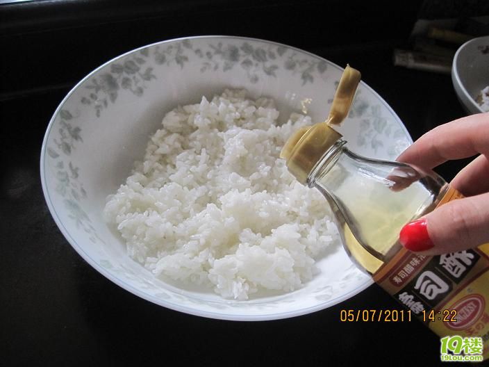 第一次做壽司，還算成功。（有圖有真相）
