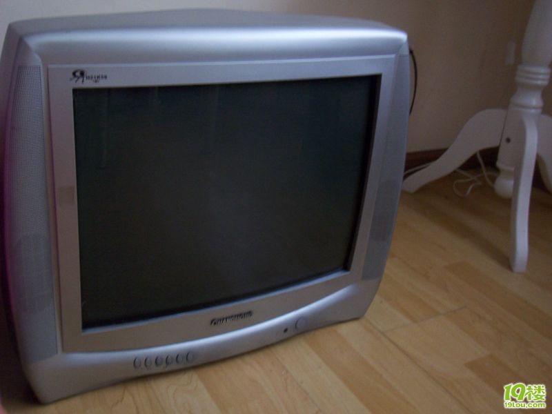 长虹彩色电视机二手低价转让240灵隐寺自提-闲