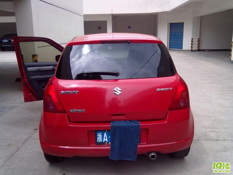 06年铃木雨燕-二手车-杭州19楼