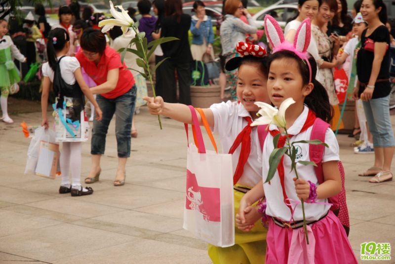 孩子們的節(jié)日，孩子們的cosplay