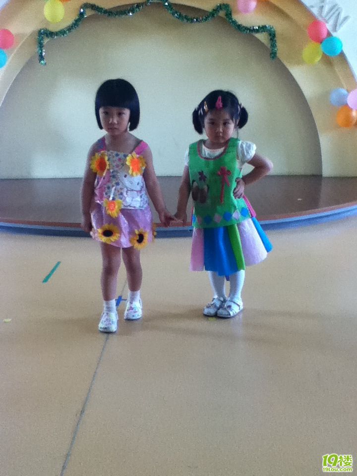 兰苑紫薇分院苗苗班宝贝们6.1环保秀演出-幼儿