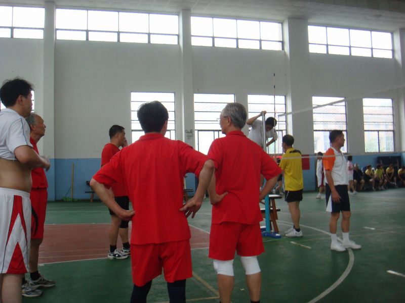 红色的气排球之江一队(杭州滨江晶都杯气排