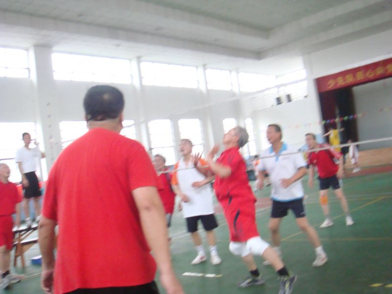 红色的气排球之江一队(杭州滨江晶都杯气排