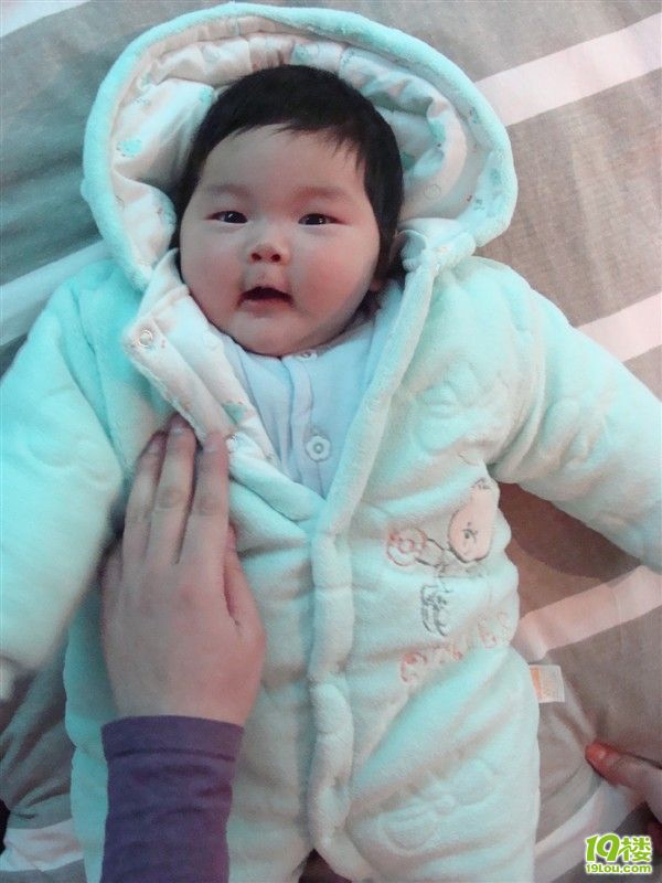 五个月 看我已经变成皮肤白白<em>头发</em>黑黑<em>眉毛</em>浓