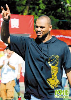 海耶斯:会考虑来CBA 火箭仍有望夺冠 姚明不可