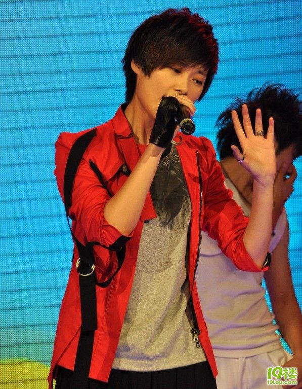 东方卫视《我心唱响》本周六晚李宇春登场献歌